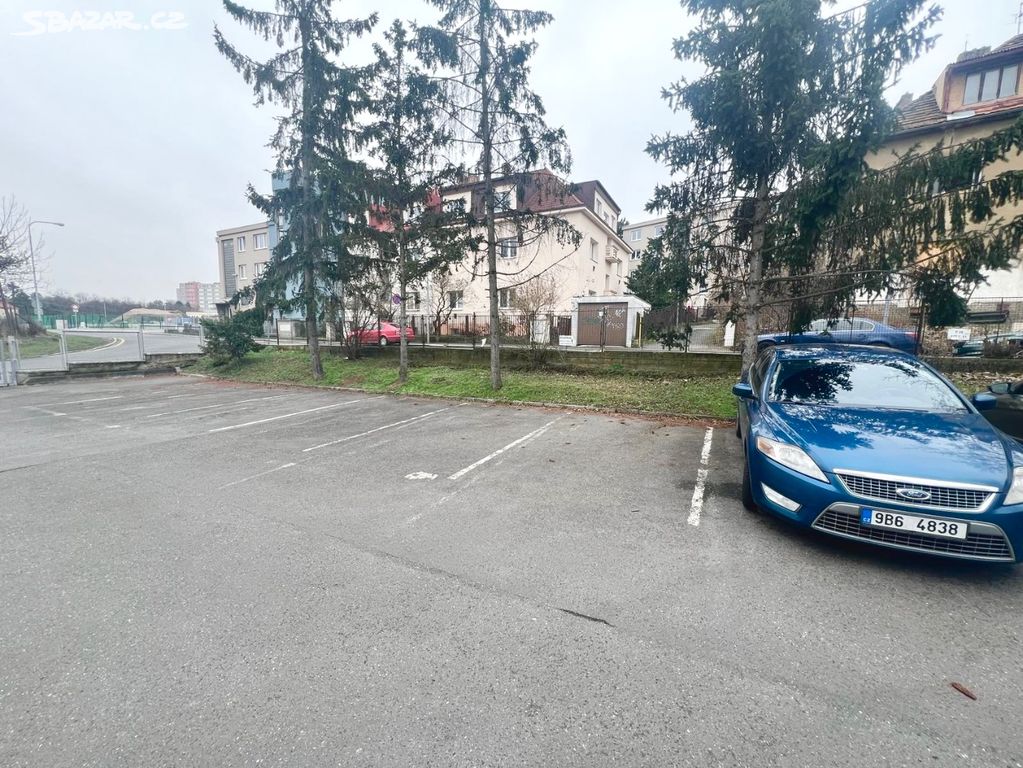 Pronájem parkovací stání Praha 4 Michle